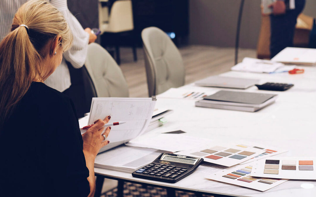 What is an Executive Recruiter?