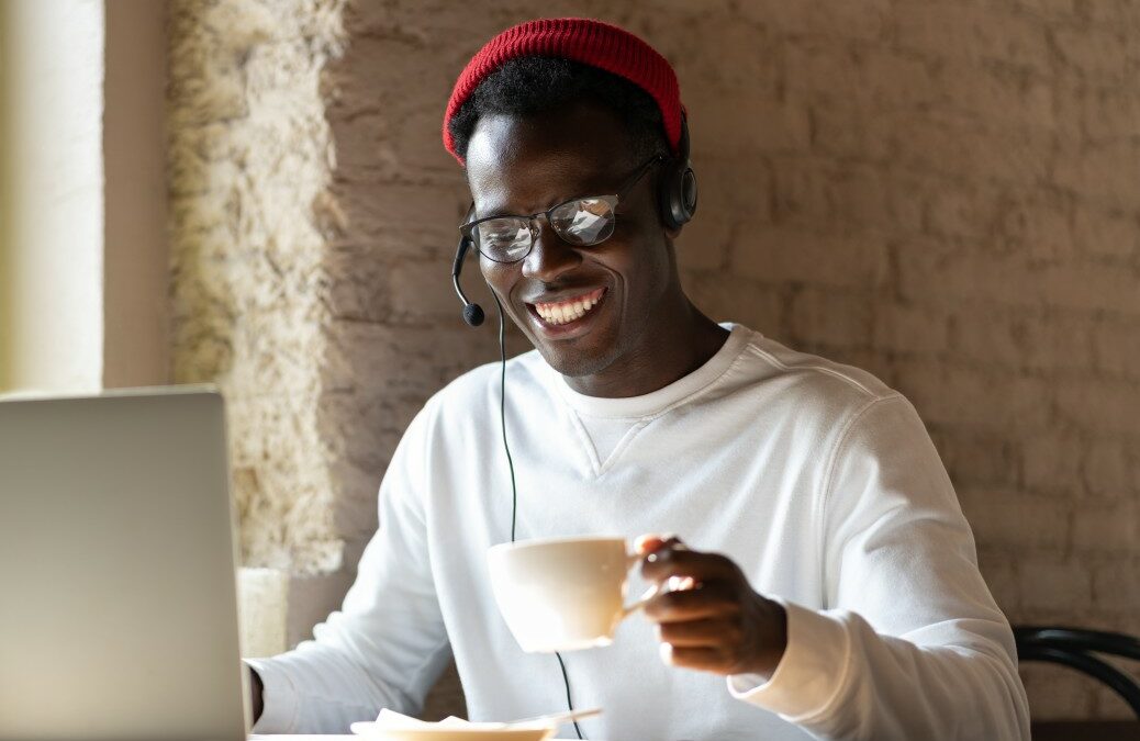 Inbound vs Outbound Recruiting: Understanding Each Through The Lens of Sales